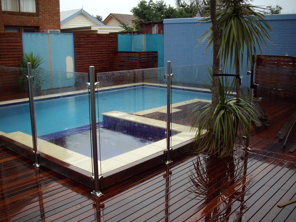 What Kind of Fencing is the Best for a Pool Area?