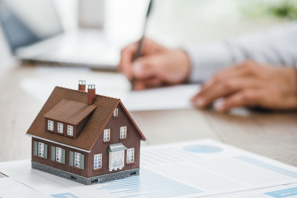 Did You Just Inherit An Ugly House? What Can You Do To Get Rid Of It Quickly?